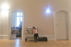 Selbständigkeit erlernen - international bilingual montessori school - Frankfurt